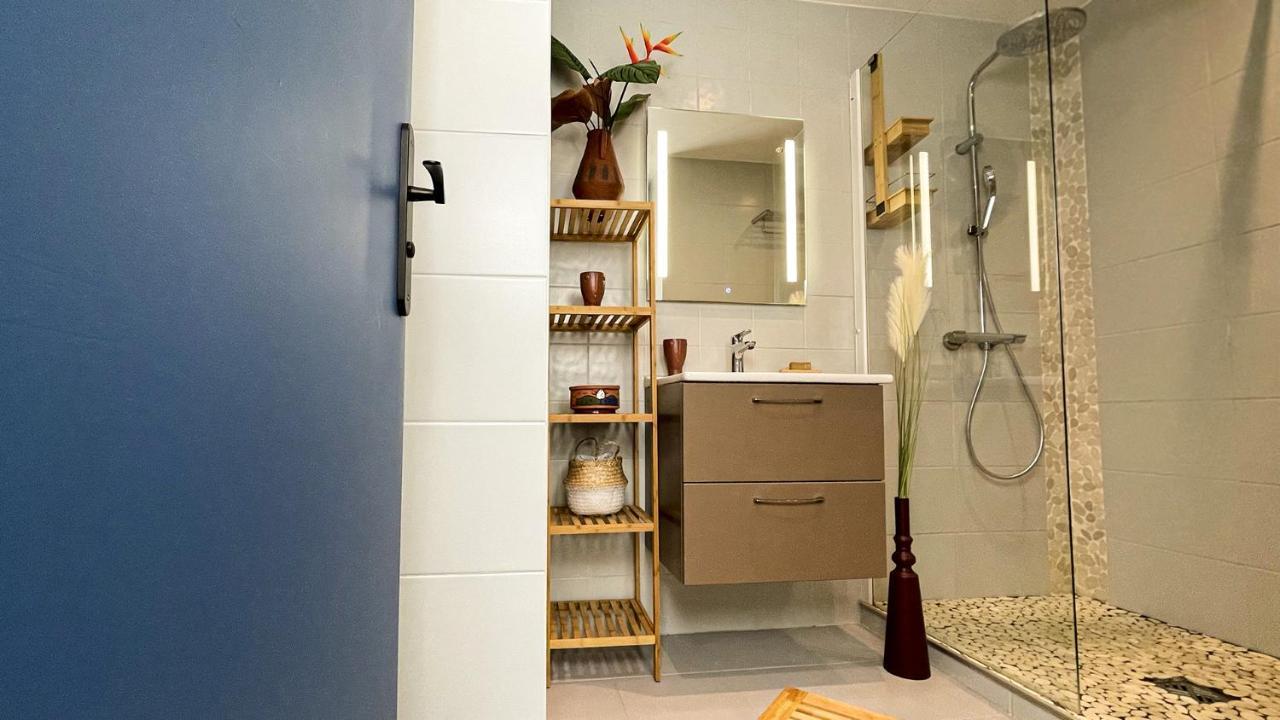 Homey Montaigne - New - A 1 Min A Pied Du Lac D'Annecy - 2 Balcons Prives - Appartement Avec 2 Chambres - Stationnement Gratuit Toute L'Annee Sauf En Ete - Juin A Aout المظهر الخارجي الصورة