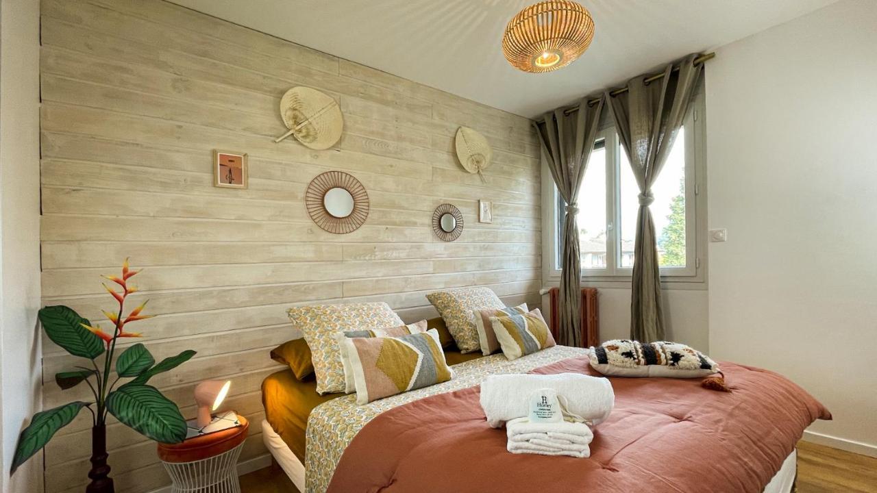 Homey Montaigne - New - A 1 Min A Pied Du Lac D'Annecy - 2 Balcons Prives - Appartement Avec 2 Chambres - Stationnement Gratuit Toute L'Annee Sauf En Ete - Juin A Aout المظهر الخارجي الصورة